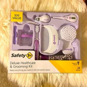 Safety 1st Deluxe Healthcare & Grooming Kit